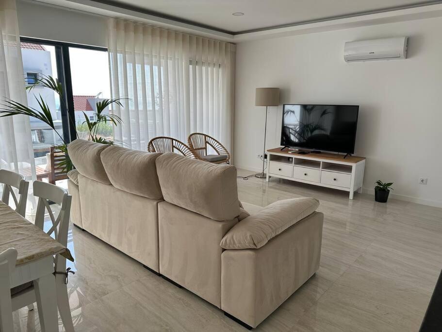 Beach, Ocean View & Bright House Ericeira Exterior photo