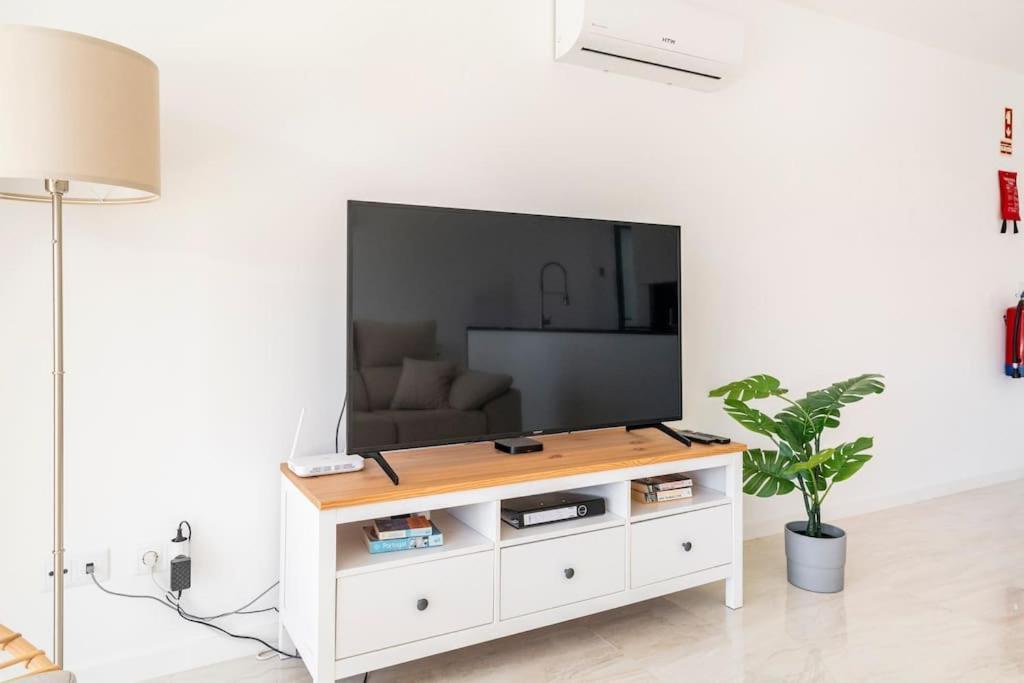 Beach, Ocean View & Bright House Ericeira Exterior photo